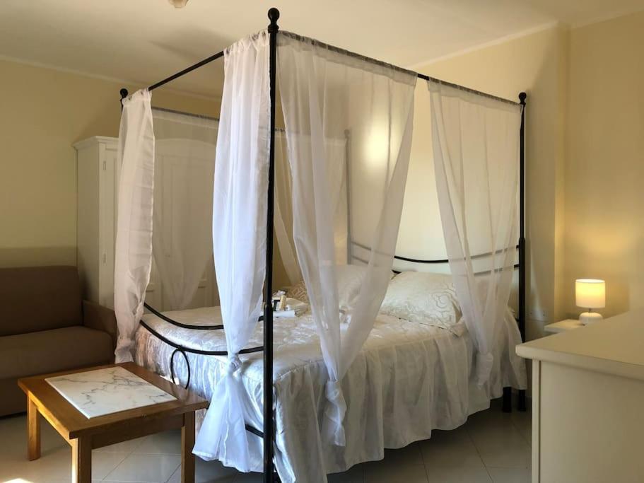 Eremo Dei Poeti Albergo Diffuso Aulla Kültér fotó